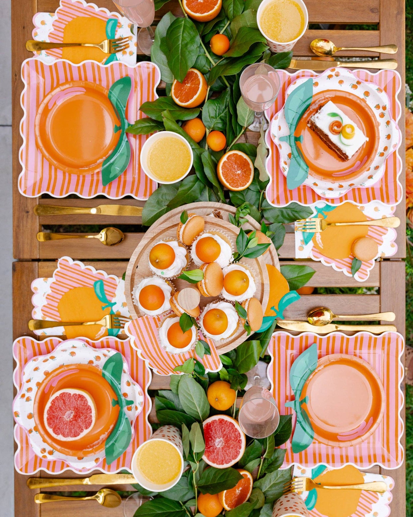 ORA1140 - Orange Shaped Plate