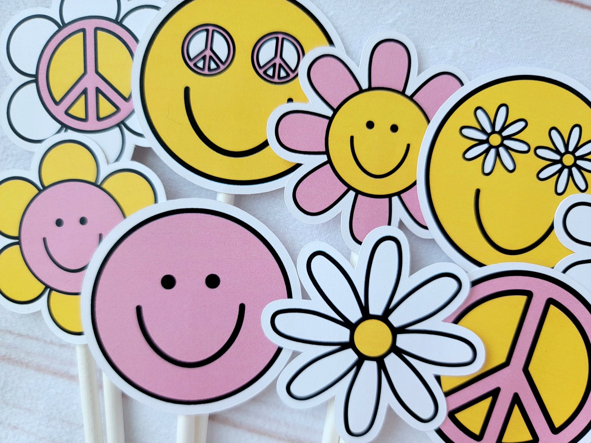 70s CUPCAKE TOPPERS - Groovy cupcake toppers 70s birthday cupcake topper retro birthday cupcake topper hippie party decorations Two Groovy