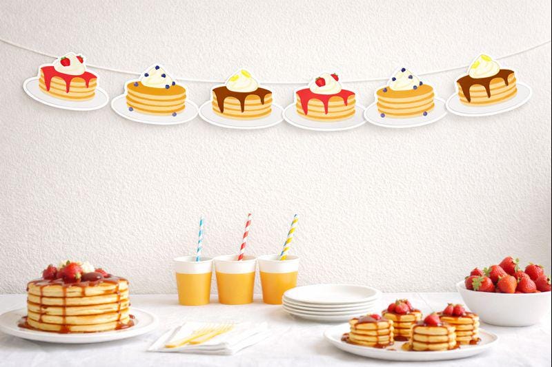 Pancake Garland, Pancake Banner, Pancakes and Pajamas, Slumber Party, Pancake Photo Prop, Pancake Decorations, Pancake Party Supplies