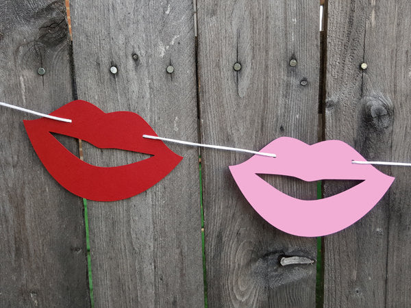 Lips Garland, Lips Banner. Bachelorette Banner, Bridal Shower Banner, Valentine&#39;s Day Banner, Valentine&#39;s Day Garland, Photo Prop